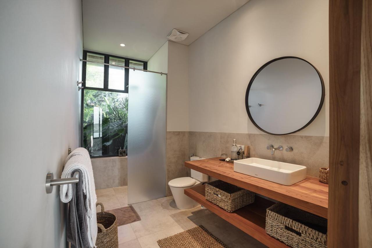 Villa Utamaro Bumbang Екстериор снимка
