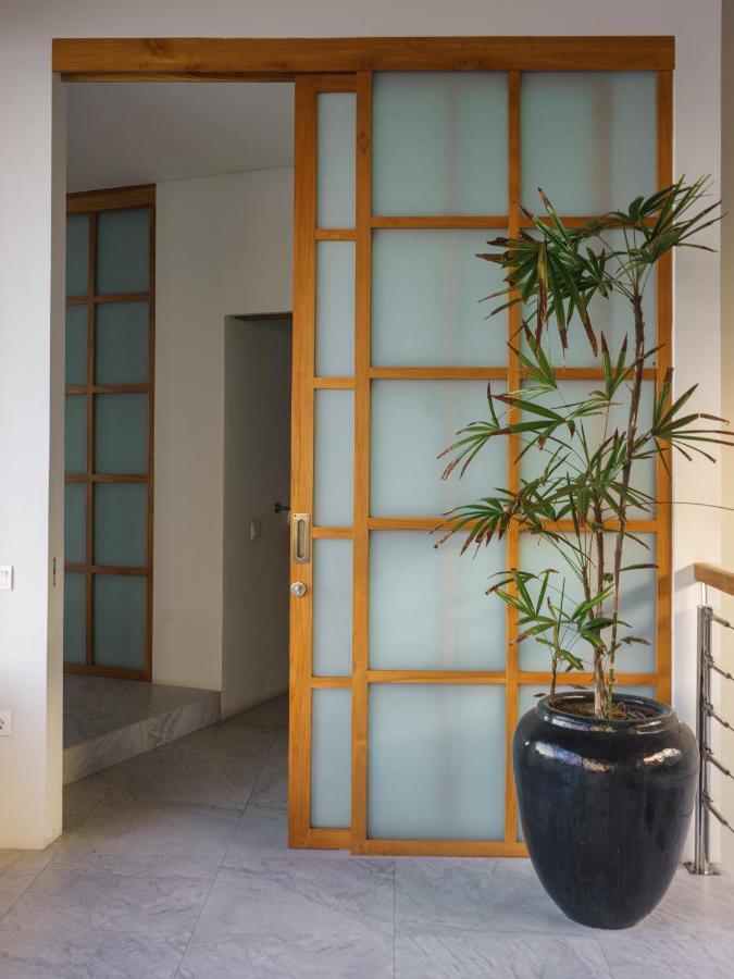 Villa Utamaro Bumbang Екстериор снимка